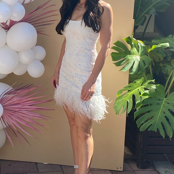 Mari feathered trim mini dress size 00 - Picture 3 of 5